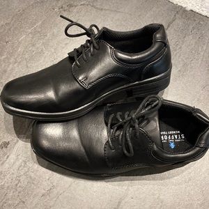Boys Dress Shoes (Black) sz 1